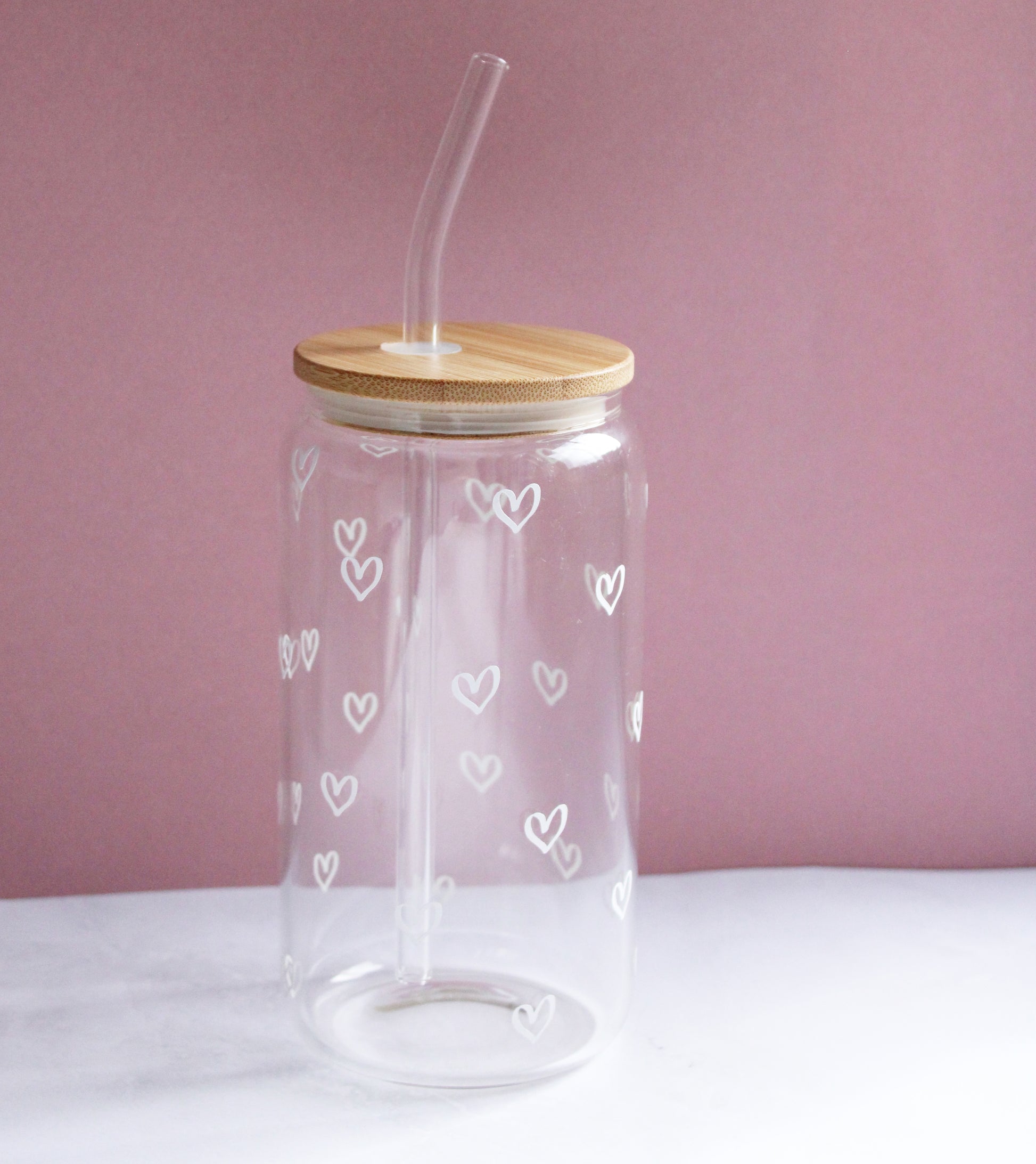 Vaso corazones blancos